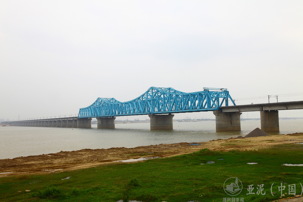 向莆鐵路贛江大橋